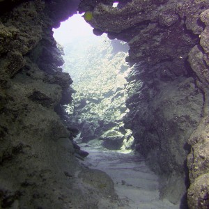 Grand_Cayman_Eden_Rock_grotto