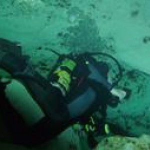 gennia spring cave diving