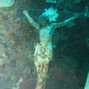 Crucifix at 90'