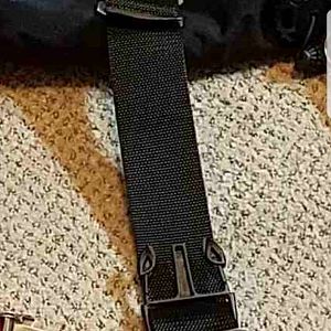 Crotch strap with keepers