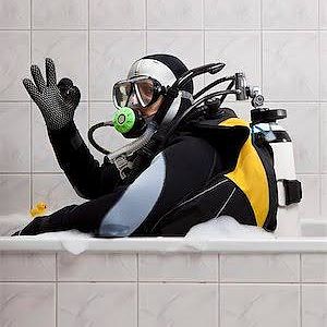 Bathtub diver