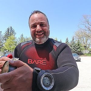 Toronto dive trip, plus a close encounter with a snapping turtle(tortoise)