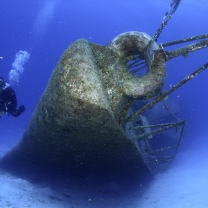 Caymans wreck dive