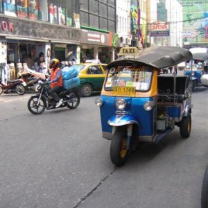 thai tuktuk