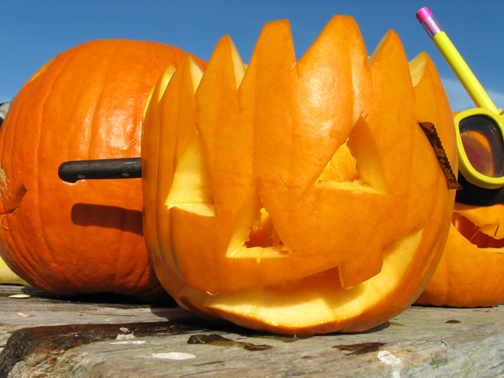 2008 Underwater Pumpkin Carving Contest