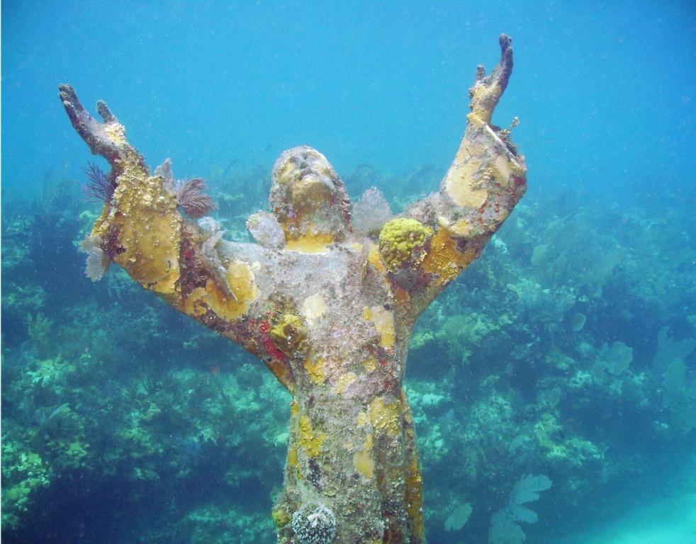 christ statue