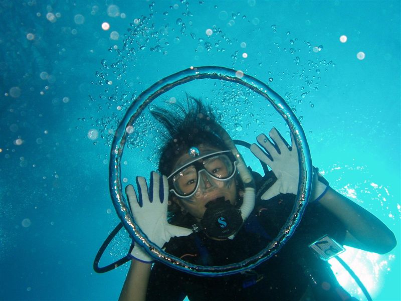 Diver & bubble ring