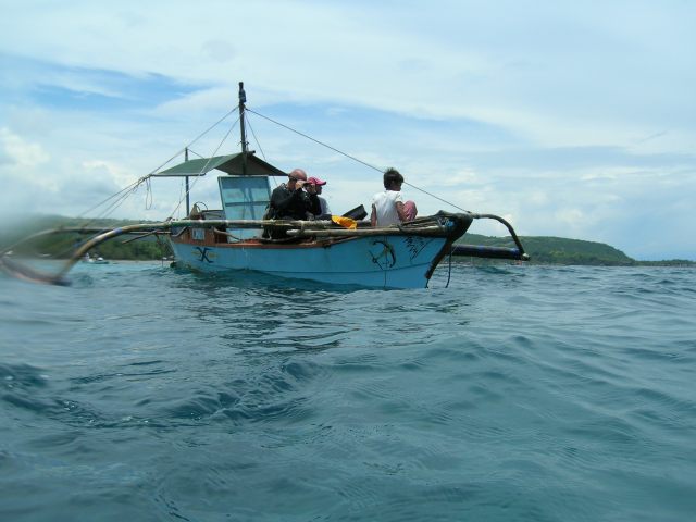 diving from small outrigger