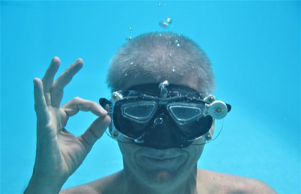 Diving mask with add-on lenses