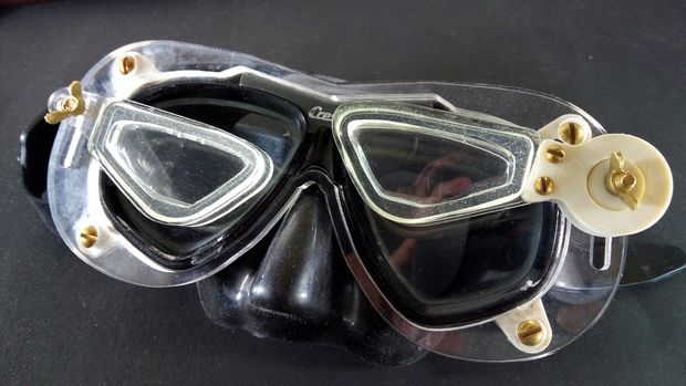 Diving Mask With Add on Lenses