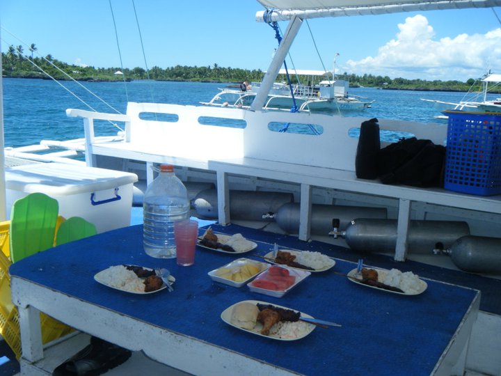 Traditional Filipino fare on a dive rental boat